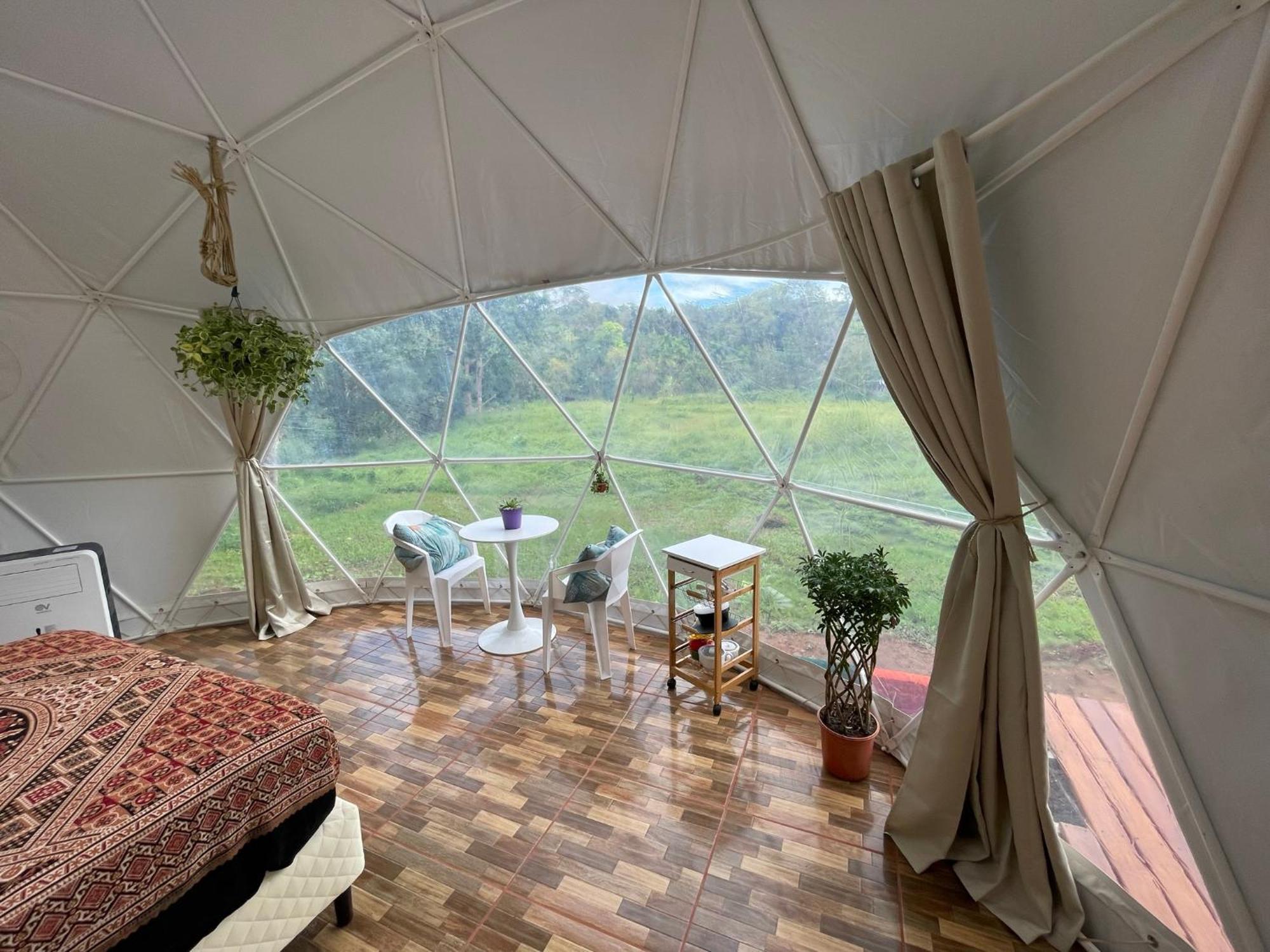 La Comarca River Glamping Dome Near Manuel Antonio Eksteriør billede