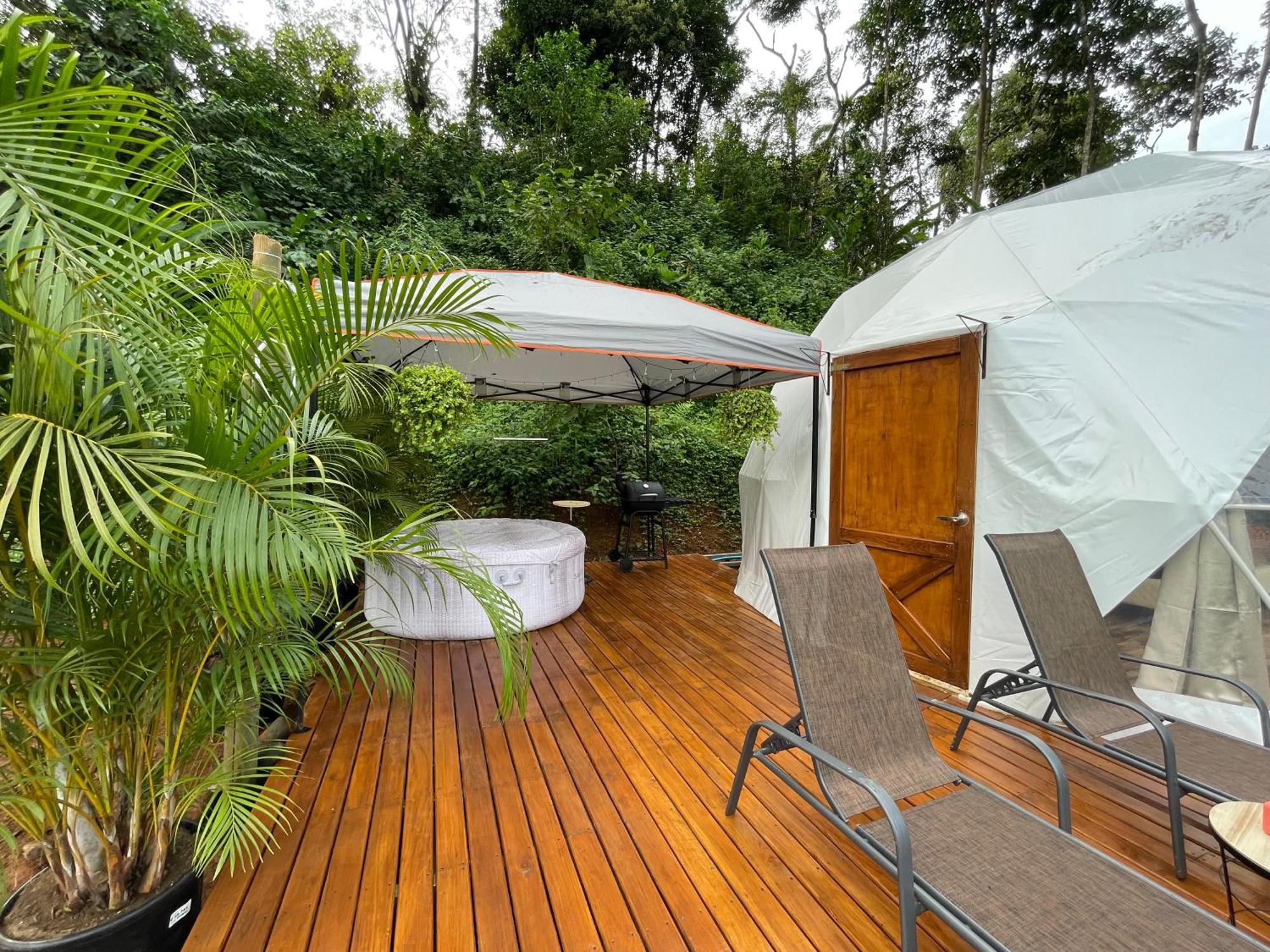 La Comarca River Glamping Dome Near Manuel Antonio Eksteriør billede