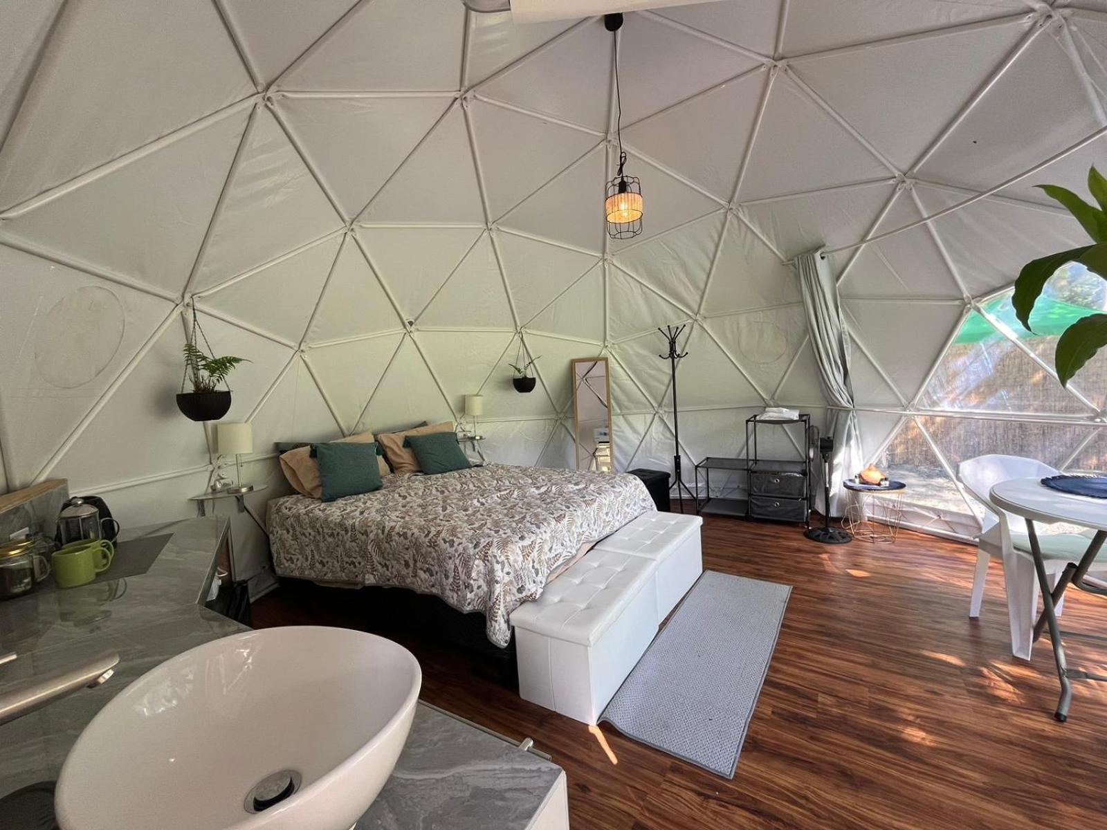 La Comarca River Glamping Dome Near Manuel Antonio Eksteriør billede