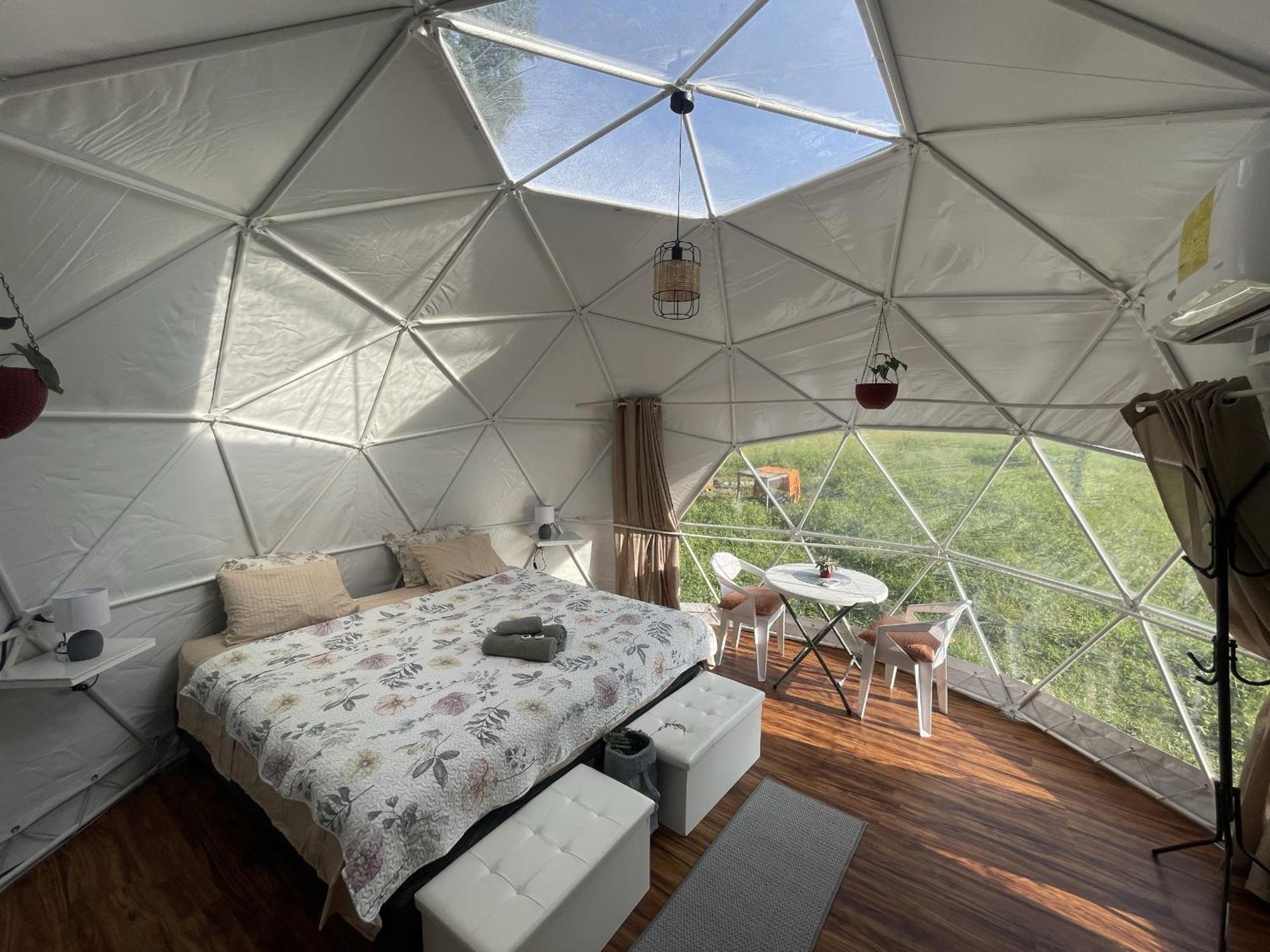 La Comarca River Glamping Dome Near Manuel Antonio Eksteriør billede